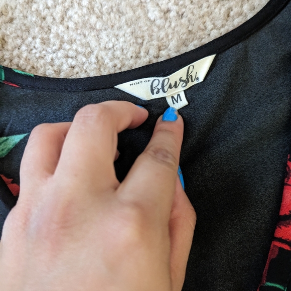 Beautiful Rose Print Dress - Picture 6 of 10